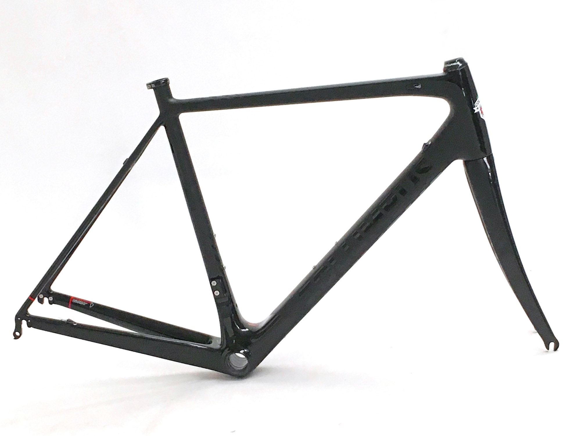 コロンブス GENIUS + GRAMMY カーボンフレームセット登場！ サイクル